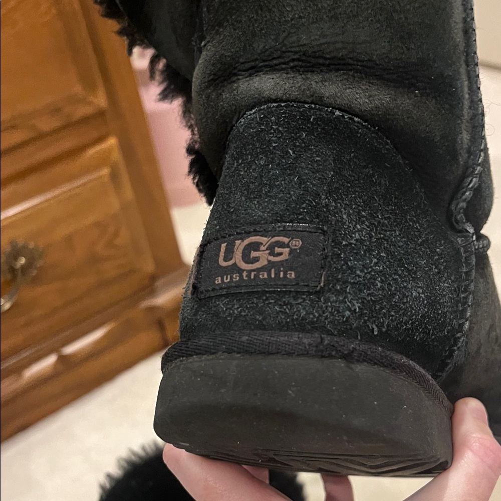 UGG Black Winter Boots with Fur Trim - Picture 5 of 5